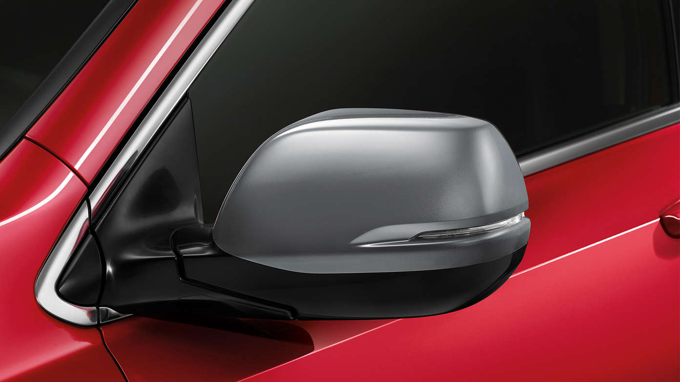 Gros plan sur les coques de rétroviseurs du Honda CR-V.