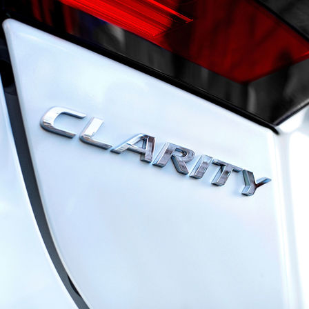 Vue de face du v&eacute;hicule Honda Sports EV Concept.