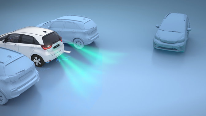 Affichage de signes d’avertissement lorsqu’une voiture Honda fait marche arrière