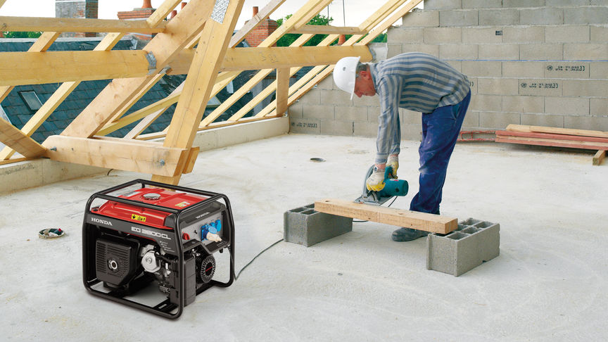 Groupe électrogène Endurance High-Performance utilisé par un modèle.