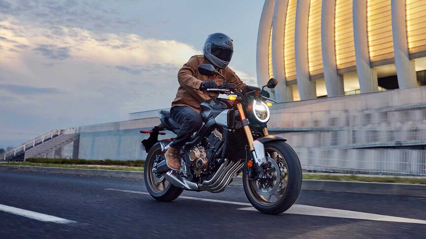 Rouler sous la pluie