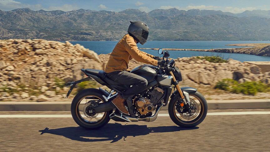 Rouler sous la pluie