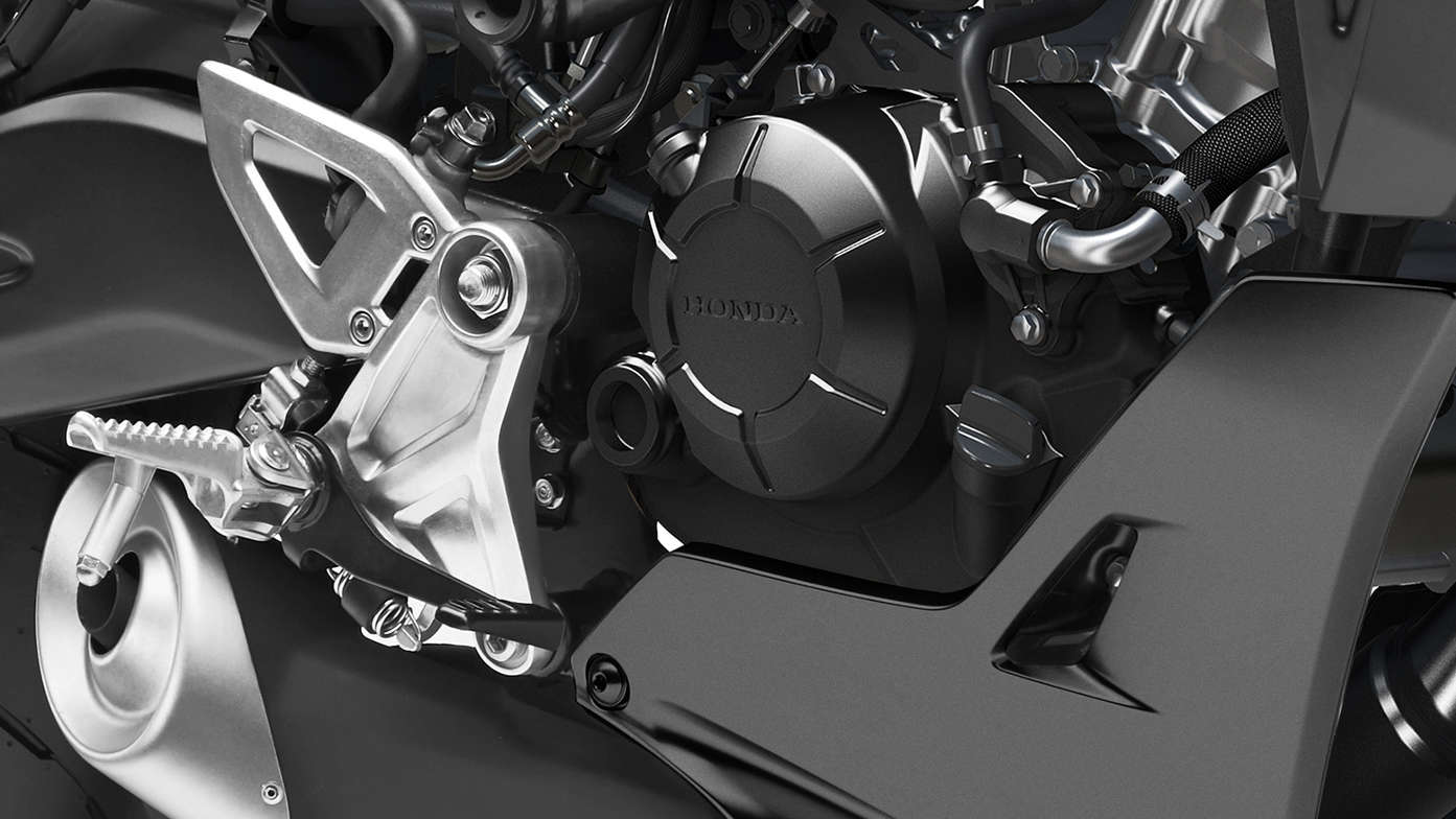 Honda CB125R, moteur monocylindre à refroidissement liquide 4 V à double arbre à cames plus puissant