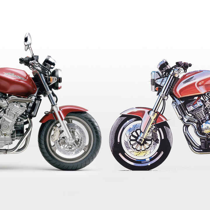 Deux Hornets Honda face à face.