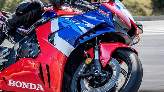 Honda CBR1000RR-R Fireblade avec suspension Showa réglable