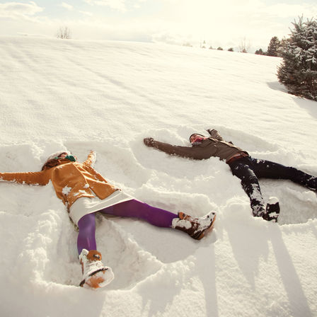 Modèles dans la neige